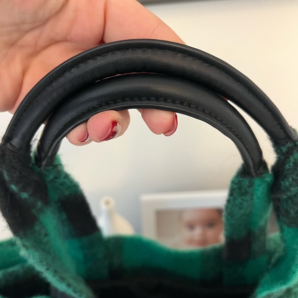 Flannel Tote - Picture 4 of 5